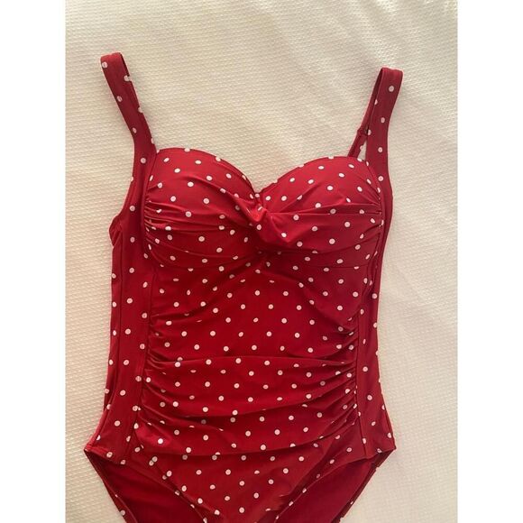NIPTUCK 10 Joanne Red Polka Dot One-Piece Swimsuit Retro Pin Up slimming - Picture 4 of 9
